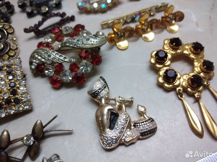 Броши, кулоны времён СССР. Винтаж. Камень. Аврора