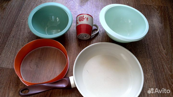 Вешалка для кухни, сито, кружка