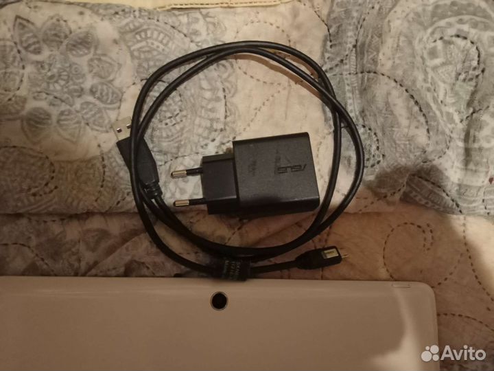 Планшет asus 10,1' 16/2 гб LTE (SIM) Android 9