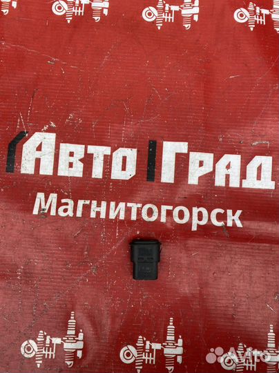 УАЗ 3163 Кнопка электростеклоподъемника