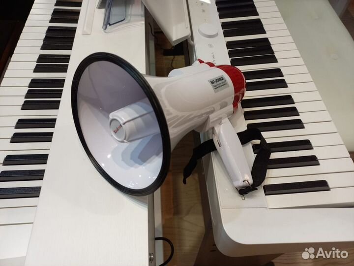 Ручной мегафон MG-206RUL (white/red) 15Вт