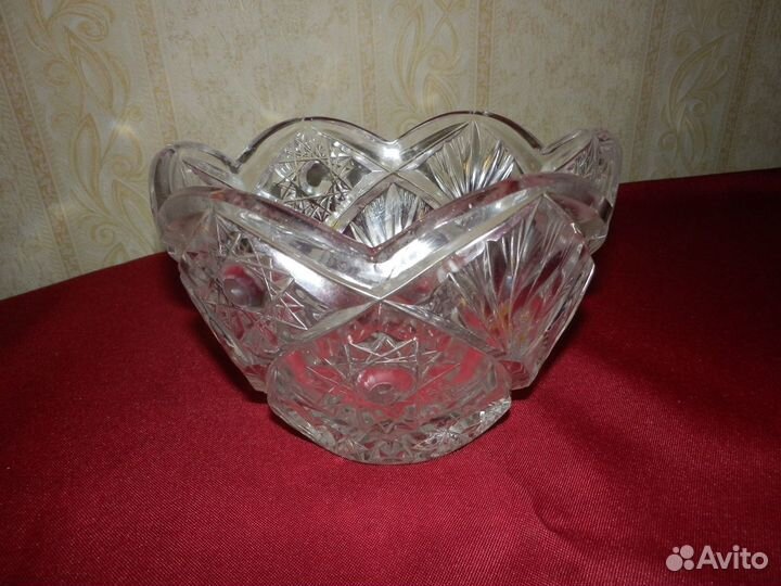 Конфетница хрустальная