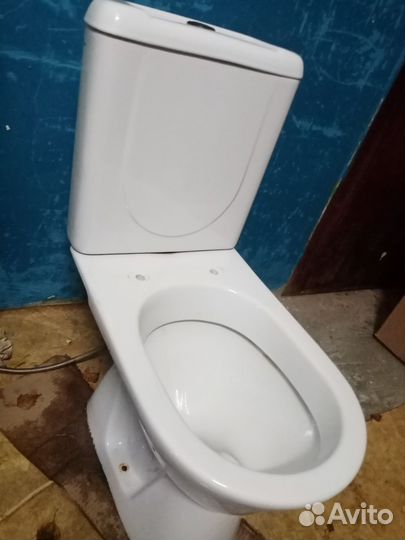 Унитазы и бачки бу