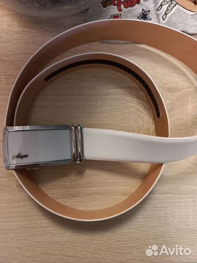 Мужской кожаный ремень