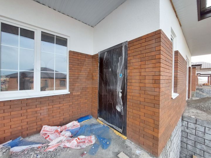 Дом 160 м² на участке 4 сот.