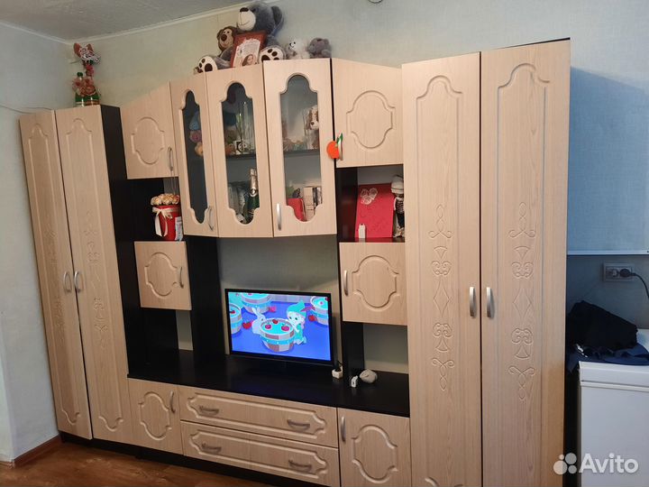 Продаётся стенка в хорошем состоянии