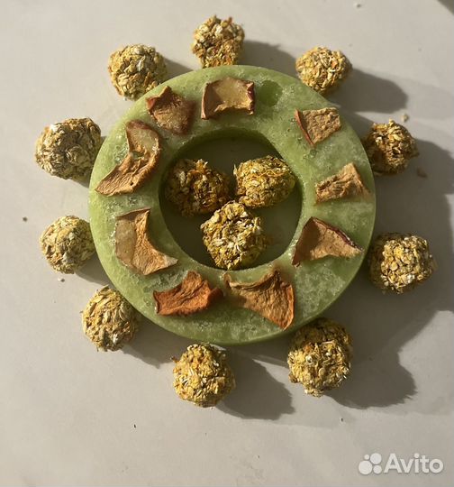 Вкусняшки для лошади