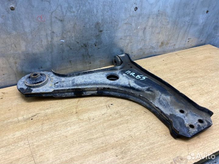 Рычаг подвески передний правый Chevrolet Lacetti