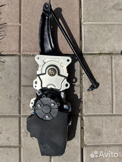 Привод багажника lx570