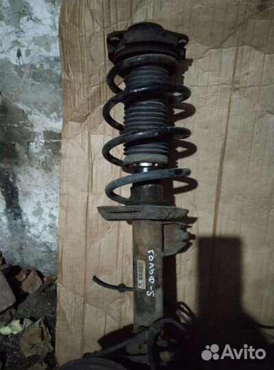 Амортизаторы передние фольксваген гольф-5