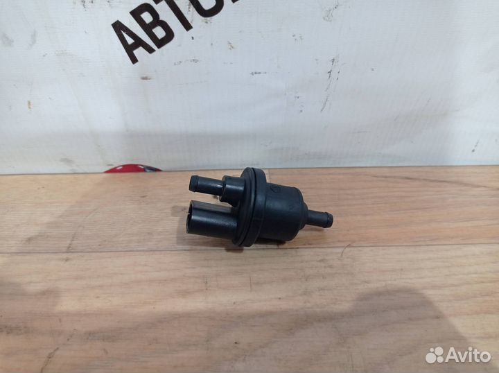 Клапан вентиляции топливного бака Volkswagen Polo