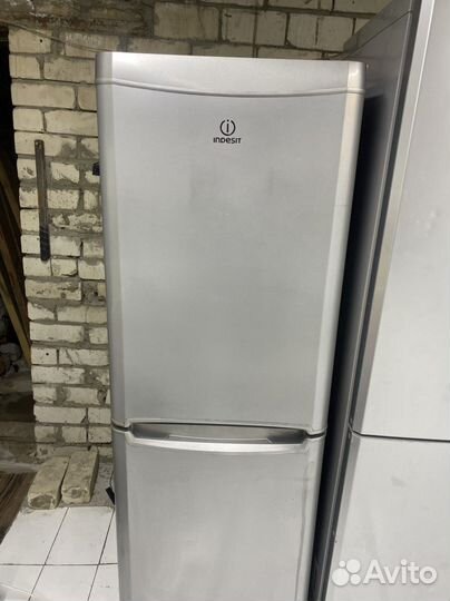 Холодильник с гарантией /доставкой