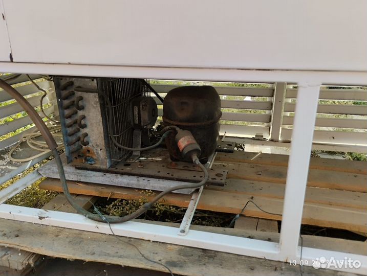 Холодильное оборудование шкаф для магазина бу