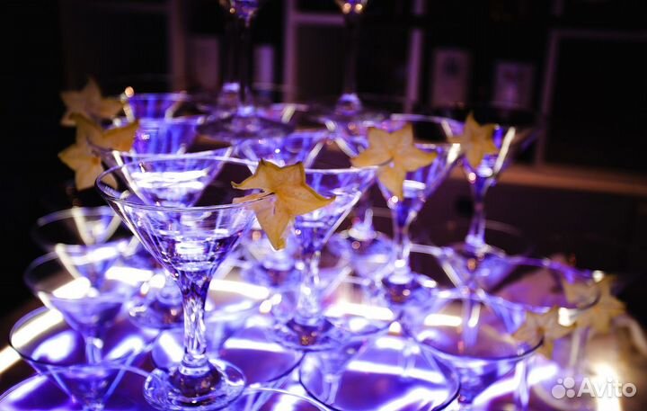 Горка шампанского