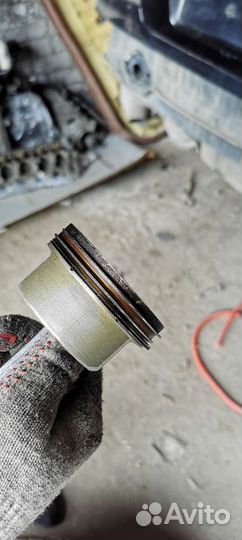 Поршни комплект мотор М275 AMG на Мерседес