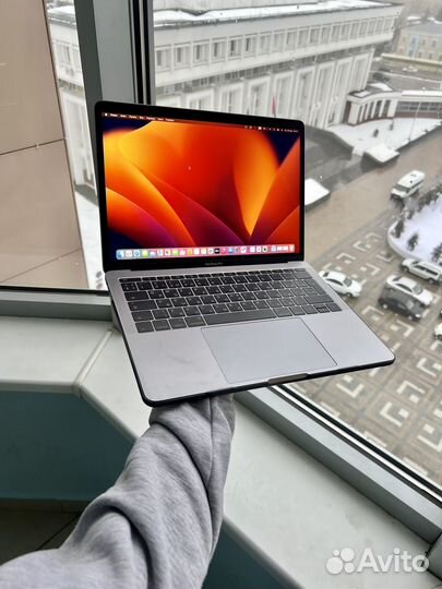 Macbook Pro 15 2017 i5/128/8GB идеал