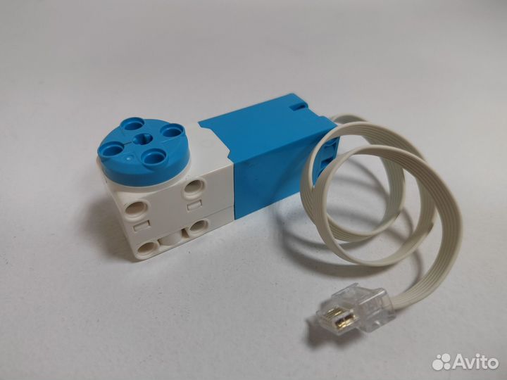 Средний угловой мотор lego spike prime 45603