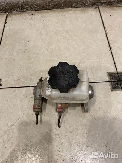 Главный тормозной цилиндр Hyundai Accent