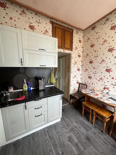 3-к. квартира, 72,8 м², 2/5 эт.