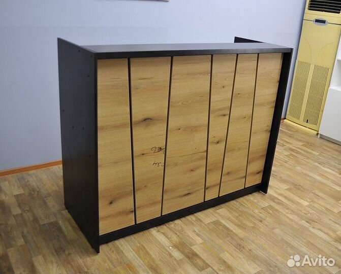 Стойка ресепшн на заказ