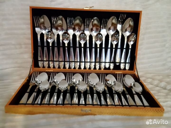 Набор столовых приборов