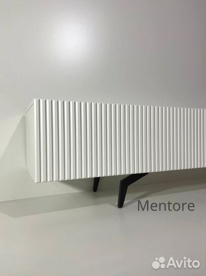 Тумба тв Bravo на опорах (2000х400х300 мм)