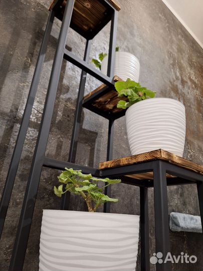 Подставка для цветов напольная металлическая