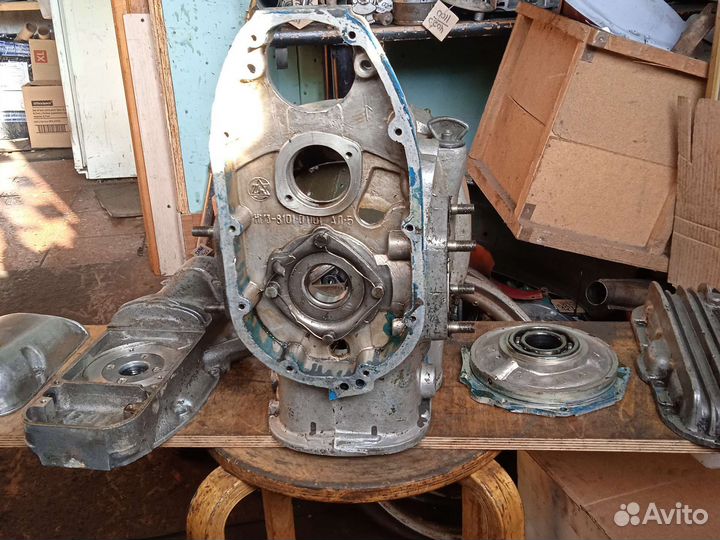 Картер двигателя мотоцикла Урал