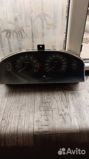 Панель приборов Nissan Almera Classic