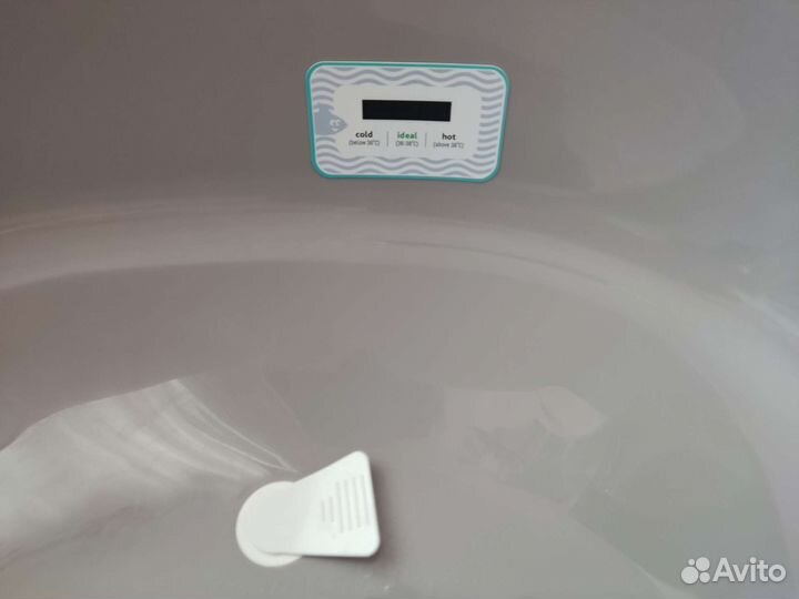 Ванночка для купания с термометром