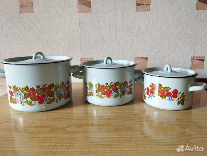 Новый набор эмалированной посуды