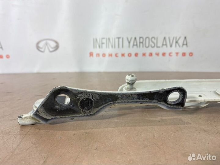 Петли крышки багажника Infiniti Q50 M37 Q70 V37