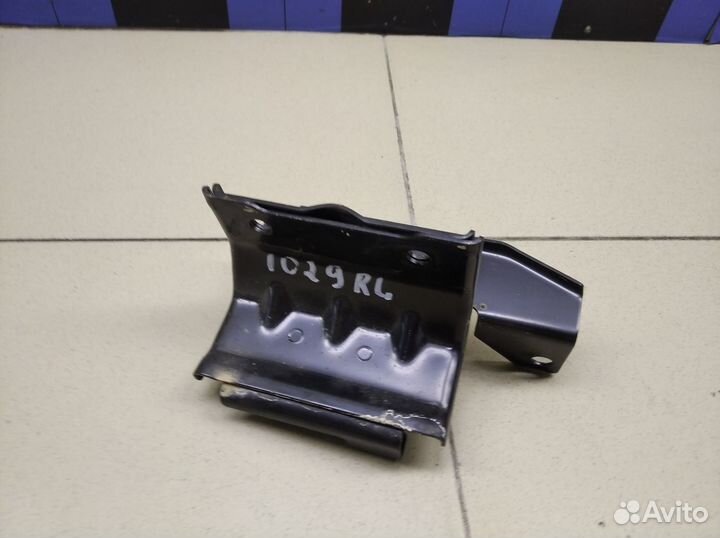 Кронштейн (сопут. товар) Pajero/Montero Sport (KH)