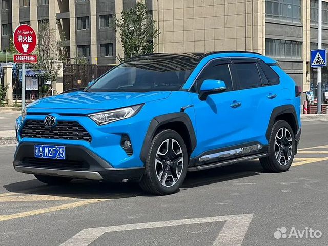 Toyota RAV4 2.0 CVT, 2020, 34 000 км с пробегом, цена 2510000 руб.