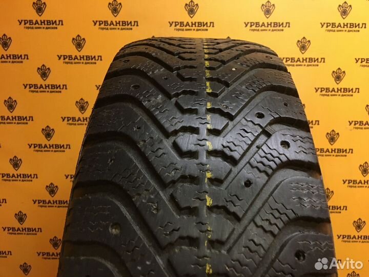 Goodyear UltraGrip 500 215/65 R16 98T