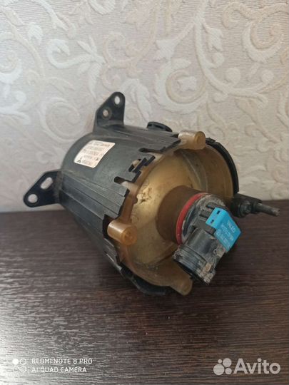 Фара противотуманная правая Mitcubishi Lanser 9