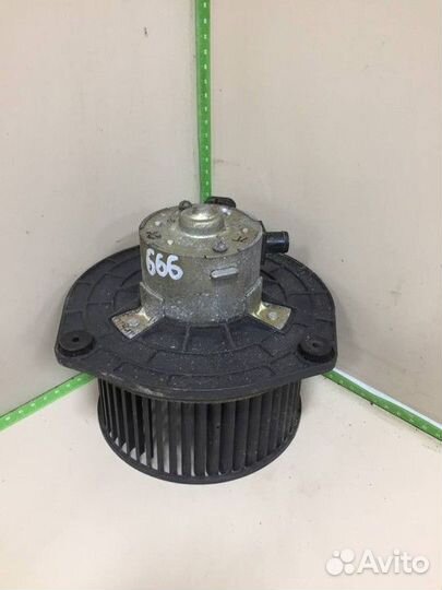 Моторчик отопителя LADA Kalina