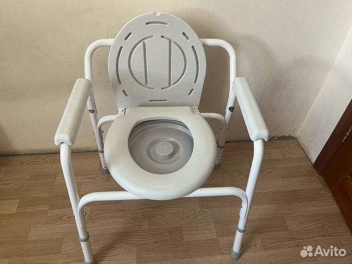 Кресло-туалет для инвалидов