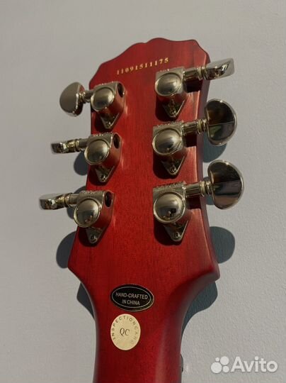 Электрогитара Epiphone Les Paul Studio Worn Cherry