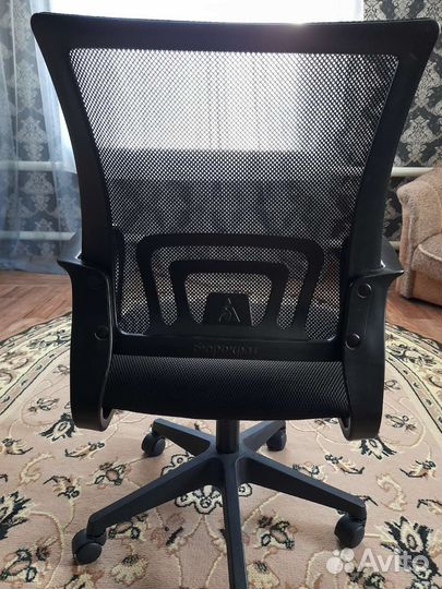 Компьютерное кресло