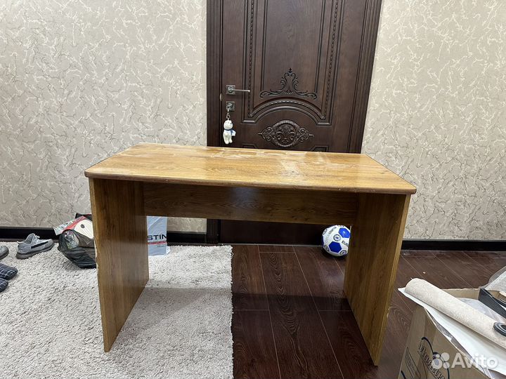 Письменный стол