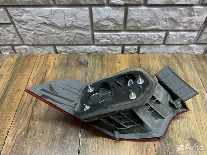 Honda Accord 8 Фонарь задний наружный правый