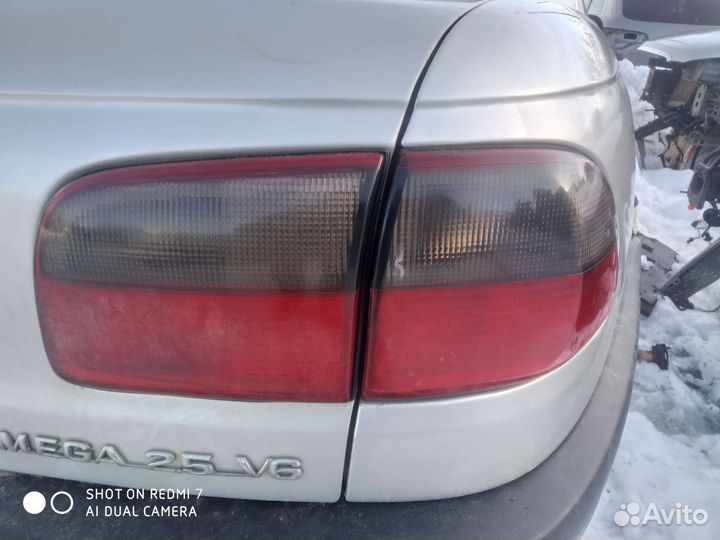 Фонари задние Opel omega