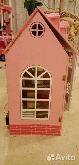 Кукольный домик с мебелью