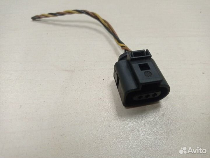 Разъем электрический Volkswagen Polo cfna (1600CC