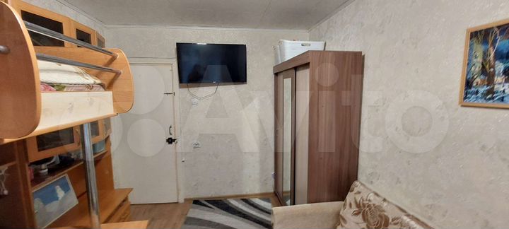 Комната 13 м² в 3-к., 1/10 эт.