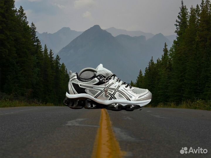 Кроссовки Asics