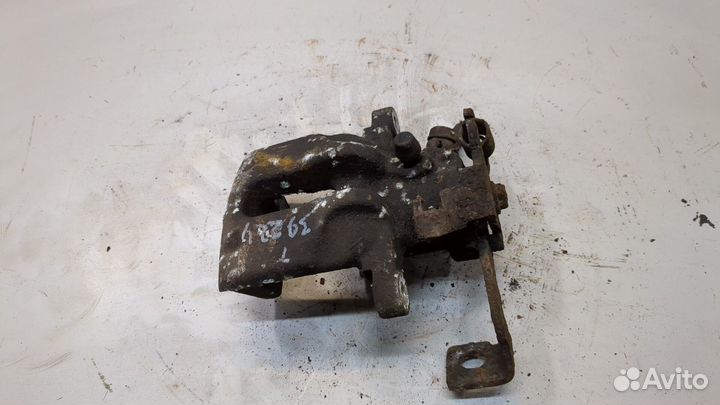 Суппорт Toyota Auris E15, 2007