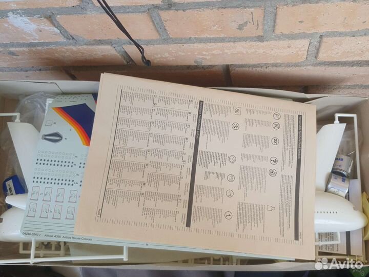 Самолет Revell airbus a380 1:144