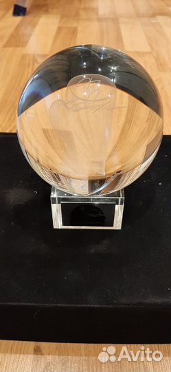 Стеклянный шар с автографом Федора Емельяненко